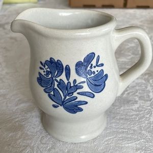 Pfaltzgraff Yorktown creamer